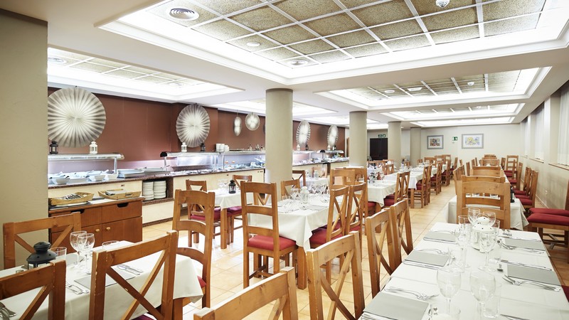 Restaurang på Hotel Euro Ski Restaurangen på Hotel Euro Ski